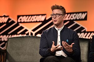Tyler Oakley ollision Conv 2017 03.jpg