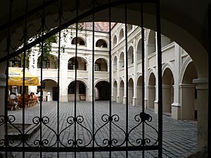 Vilnius Alumni Yard