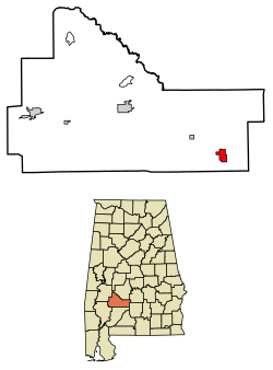 Location of Pine Apple in Wilcox County, Alabama.