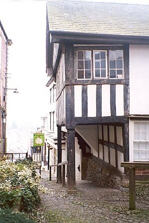 'House on Crutches', Bishop's Castle - geograph.org.uk - 101577