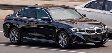 BMW i3 (G28) China (2) (cropped)