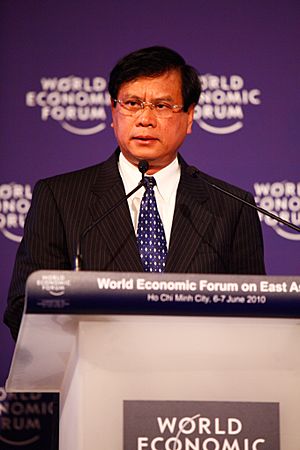 Bouasone Bouphavanh, World Economic Forum on East Asia 2010.jpg