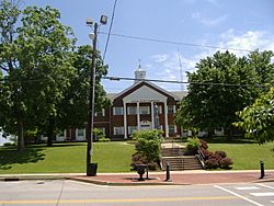 Butler County Courthouse in Morgantown