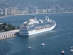 Cruise in Acapulco, Mexico