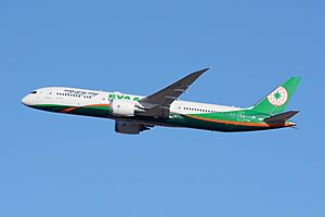 EVA Air, Boeing 787-9, B-17881 NRT (32364156397)