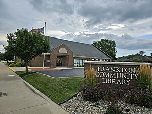 Frankton Community Library