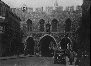 HighStreetSouthamptoncirca1930