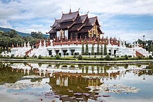 Ho Kum Luang (I)