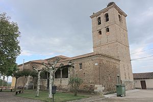 Iglesia de San Pedro, Villota del Páramo 02.jpg