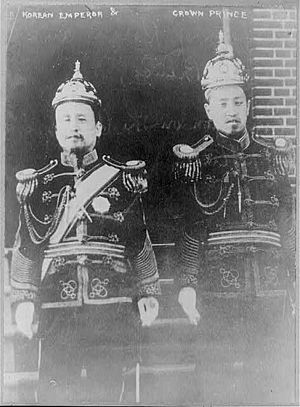 Korean Emperor Kojong and Crown Prince Yi Wang