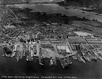 Massachusetts - Boston - NARA - 23941437 (cropped).jpg