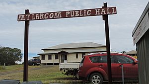 Public hall, Raglan Street, Mount Larcom, 2014