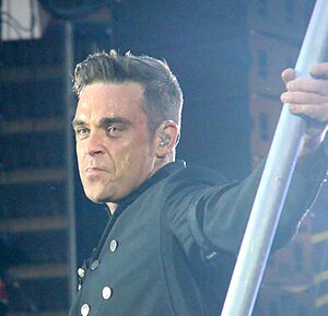 Robbie Williams at Sunderland 2011a crop