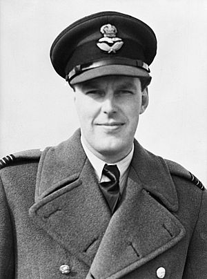 Royal Air Force Fighter Command, 1939-1945. CH5175.jpg