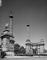 Smith Memorial Arch West Fairmount Park Philadelphia (cropped)