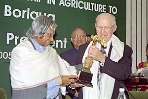 The President Dr. A.P.J Abdul Kalam presenting the First Dr. M.S. Swaminathan Award for Leadership in Agriculture to Dr. Norman E. Borlaug at an Award function in New Delhi on March 15, 2005