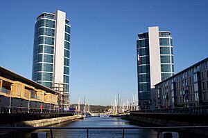 The Quays, Chatham Dockside - geograph.org.uk - 1613066