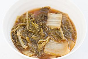 Ugeojiguk (outer leaves soup)