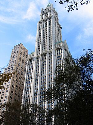 Woolworth bldg nov2005c