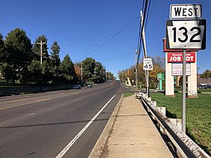2022-10-29 10 00 48 View west along Pennsylvania State Route 132 (Street Road) just west of Davisville Road in Warminster Township, Bucks County, Pennsylvania