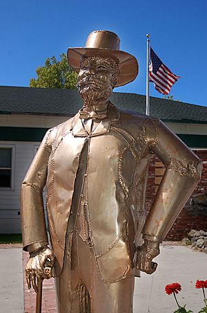 Abner Weed statue, Centennial Plaza, Weed, California