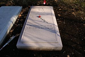 Brooke Astor grave.jpg