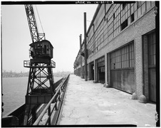 CRANE FROM SECOND FLOOR DECK, LOOKING SOUTH. - Ford Motor Company Long Beach Assembly Plant, Crane, 700 Henry Ford Avenue, Long Beach, Los Angeles County, CA HAER CAL,19-LONGB,2-C-3