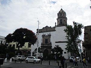 Crkva u Guadalajari.jpg