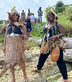 Fiesta tradicional de los Benga, Isla Corisco - Guinea Ecuatorial 04 (cropped).jpg