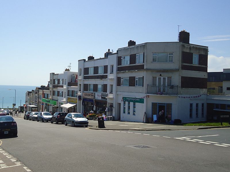 Image Longridge Avenue, Saltdean (geograph 3002486) (cropped)