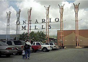 Ontario Mills sign