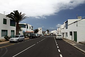 Main street of Órzola