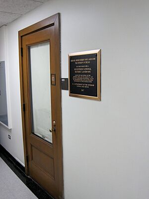 Room 405, George Herbert Jones Laboratory, The University of Chicago (7189830229)