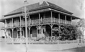 StateLibQld 1 40555 Home of Dr. Joseph Bancroft in Ann Street, Brisbane, ca. 1882