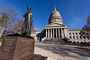 The West Virginia State Capitol building - Image05