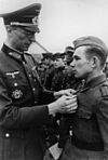 Bundesarchiv Bild 146-1987-070-08, Russland, Freiwillige in der Wehrmacht.jpg