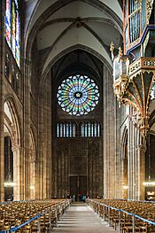 Cathédrale Notre-Dame de Strasbourg.Nave 2