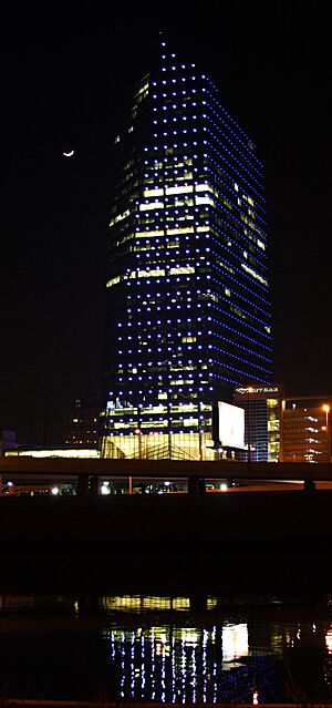 Ciracentre atnight