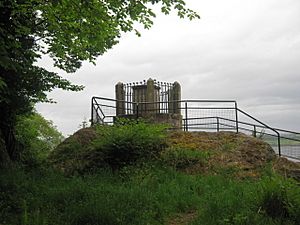 Clachnaharry monument 1
