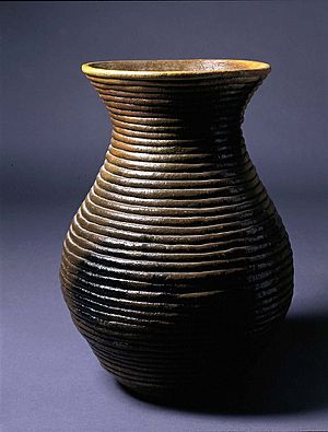 Coiled Pot by Louise Goodman.jpg