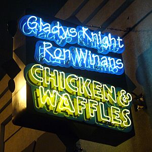 Gladys Knight and Ron Winan's C&W Atlanta (cropped)