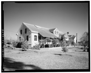 Historic American Buildings Survey, Bill Engdahl for Hedrich-Blessing, Photographers, February, 1979 VIEW FROM NORTHWEST. - Fort Brown, Commissary and Guard House, May Street HABS TEX,31-BROWN,10A-1