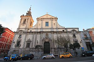 Iglesia de Nuestra Señora de Montserrat (Madrid) 08.jpg