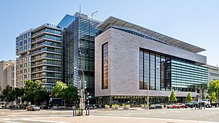 Johns Hopkins University - Bloomberg Center (53840479510)