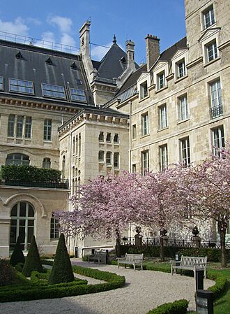 Louis-le-Grand--cour-honneur