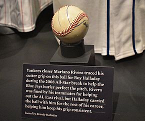 Baseball Hall of Famer Mariano Rivera defends support of Trump: 'I respect  him