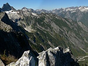 Mount Triumph 25964