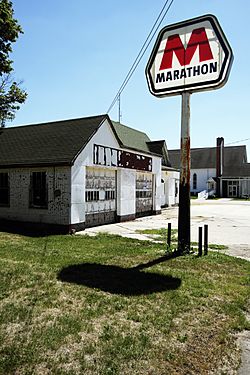 Old Marathon Filling Station, Ohio, Illinois