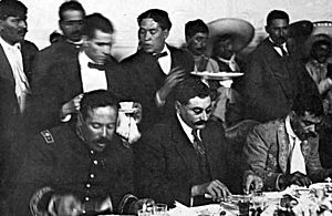 Pancho Villa, el presidente provisional Eulalio Gutiérrez y Emiliano Zapata