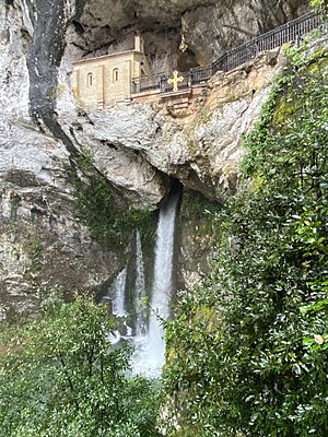 Santa Cueva de Cuadonga (Asturies, España)